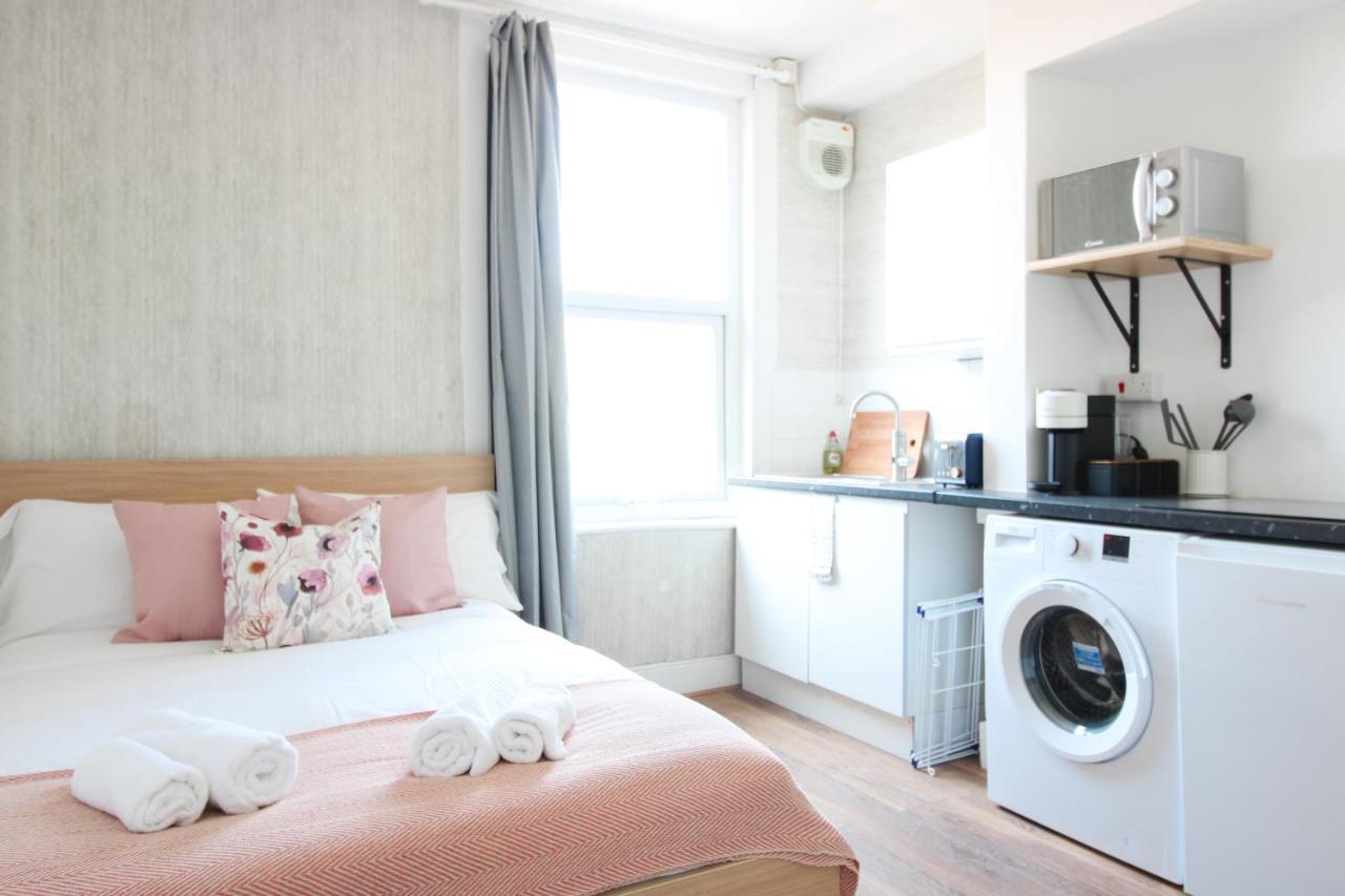 דירות לונדון Lovely Studio Flats In Hackney מראה חיצוני תמונה
