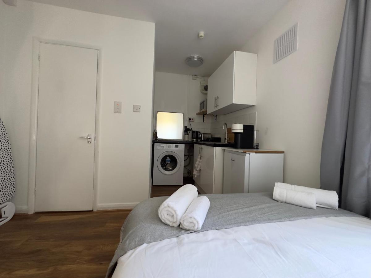 דירות לונדון Lovely Studio Flats In Hackney מראה חיצוני תמונה